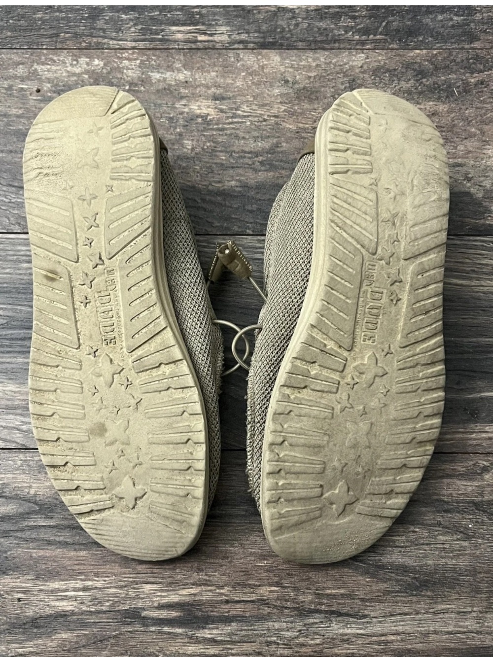 Hey Dude Wally Sox Men’s Size 11 Beige Slip On Shoes - Picture 11 of 11
